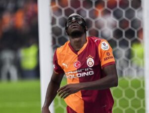 Galatasaray Osimhen’in sakatlığı hakkında açıklama yaptı!