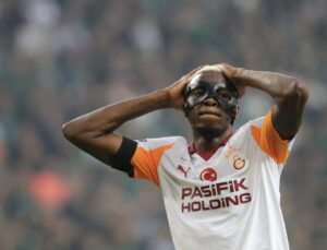 Galatasaray’da milli takımda sakatlanan Victor Osimhen korkuttu! Eski sakatlığı…