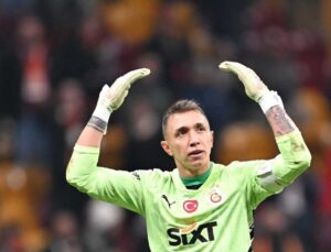 Muslera Galatasaray’ın Ajax zaferini kutladı! ’Gurur duydum’