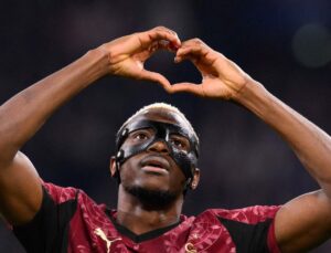 Victor Osimhen Fenerbahçe derbisine yetişecek mi? Dursun Özbek açıkladı