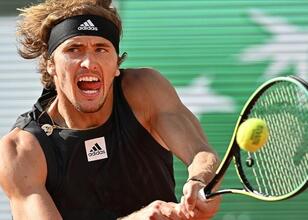 Avustralya Açık’ta Zverev, de Minaur, Paolini ve Andreeva üçüncü tura çıktı