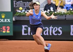 Dünya, Zeynep Sönmez’in hareketini konuşuyor!