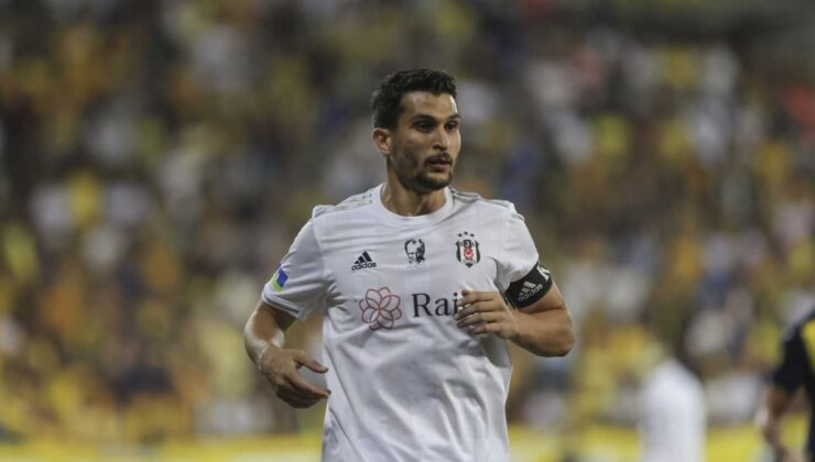 Beşiktaş’tan ikinci kez baba olan Necip Uysal’a kutlama mesajı