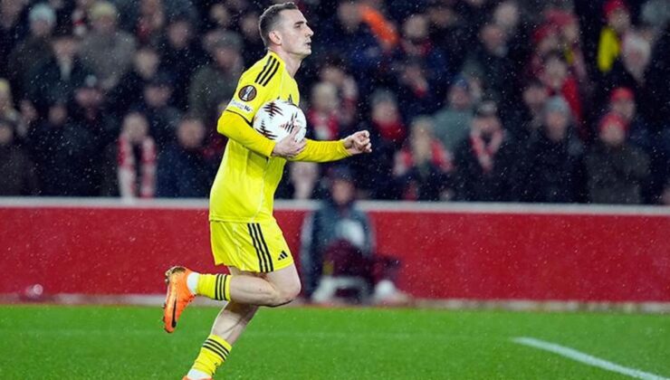 Fenerbahçeli Kerem Aktürkoğlu’ndan Nottingham Forest maçı sonrası açıklama: Başımız dik şekilde veda ettik