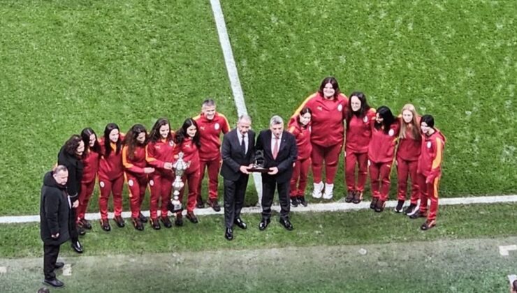 Galatasaray Kadın Judo Takımı’na plaket