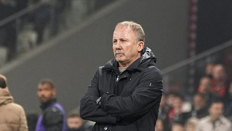 Sergen Yalçın: Maçın en az  15 dakika uzaması lazımdı!