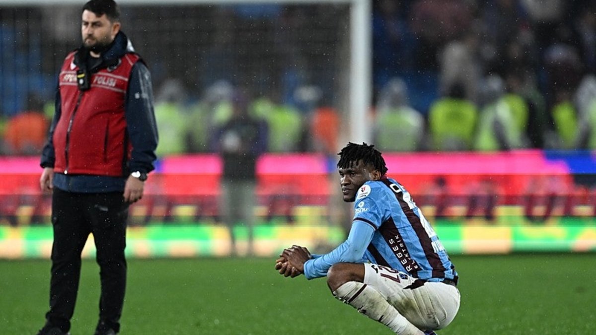 Trabzonspor’dan Chibuike Nwaiwu için sakatlık açıklaması geldi!