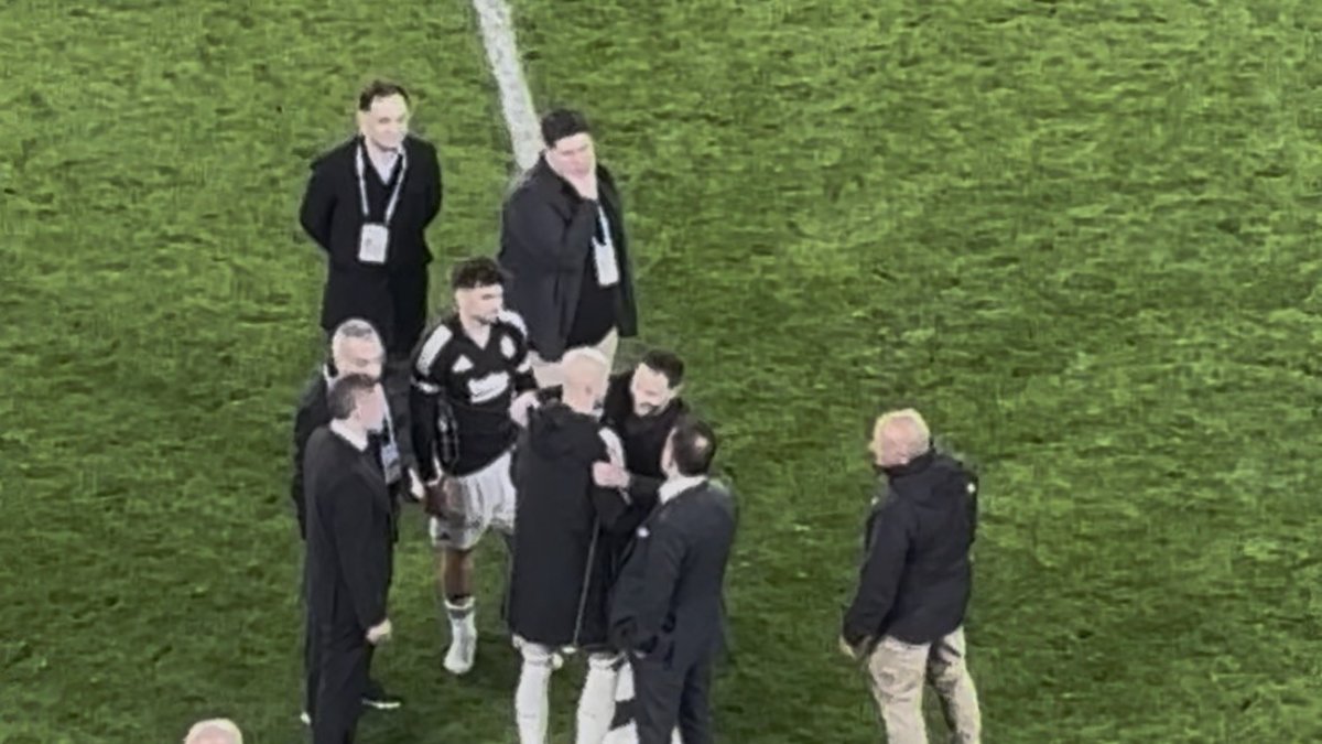 Cerny ile Tedesco arasında maç sonu samimi görüntüler!