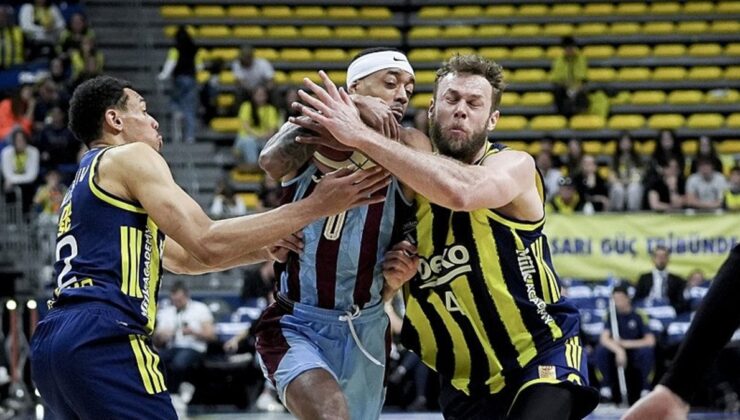 Fenerbahçe Beko, Trabzonspor karşısında derbide galip!