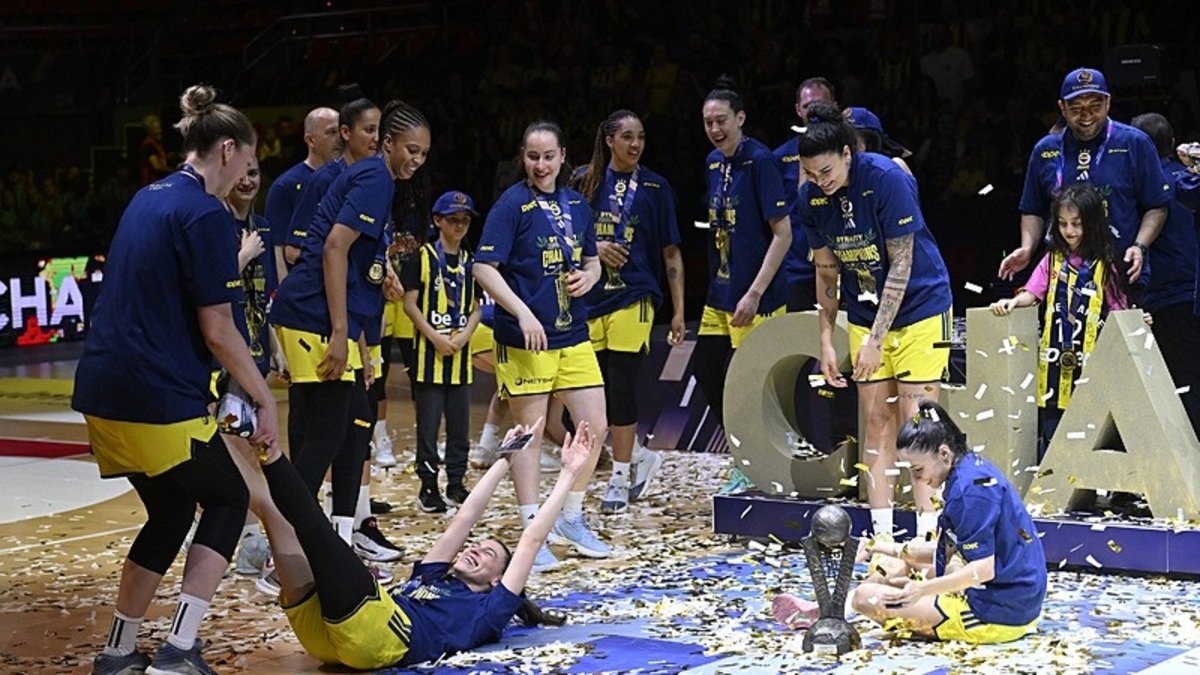 FIBA EuroLeague Kadınlar şampiyonu Fenerbahçe Opet oldu!