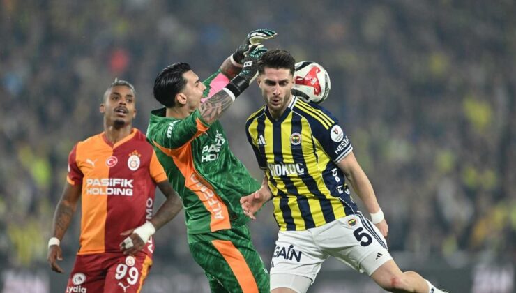 Galatasaray – Fenerbahçe derbisinin biletleri satışa çıktı!
