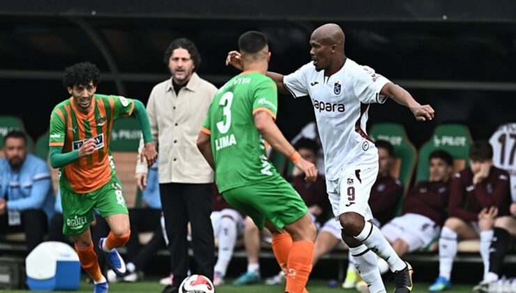 Trabzonspor deplasmanda Corendon Alanyaspor ile berabere kaldı!
